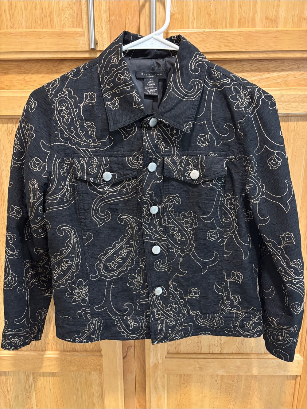 SilkLand Black Jacket with Cream Paisley Stitching Silk Size SP
